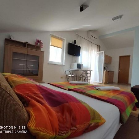 Apartments Vala Vinišće Δωμάτιο φωτογραφία