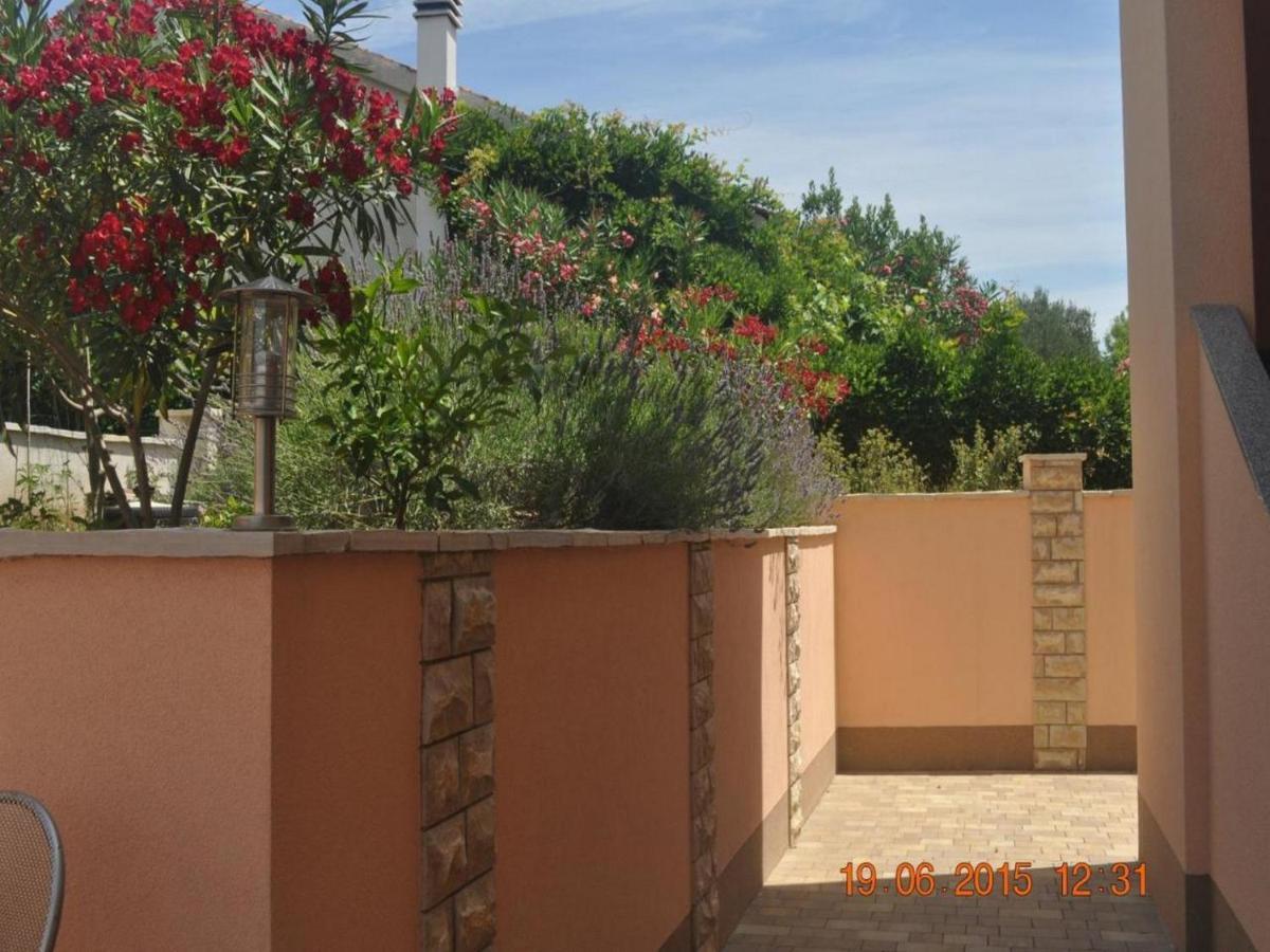Apartments Vala Vinišće Εξωτερικό φωτογραφία