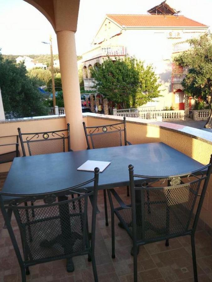 Apartments Vala Vinišće Εξωτερικό φωτογραφία