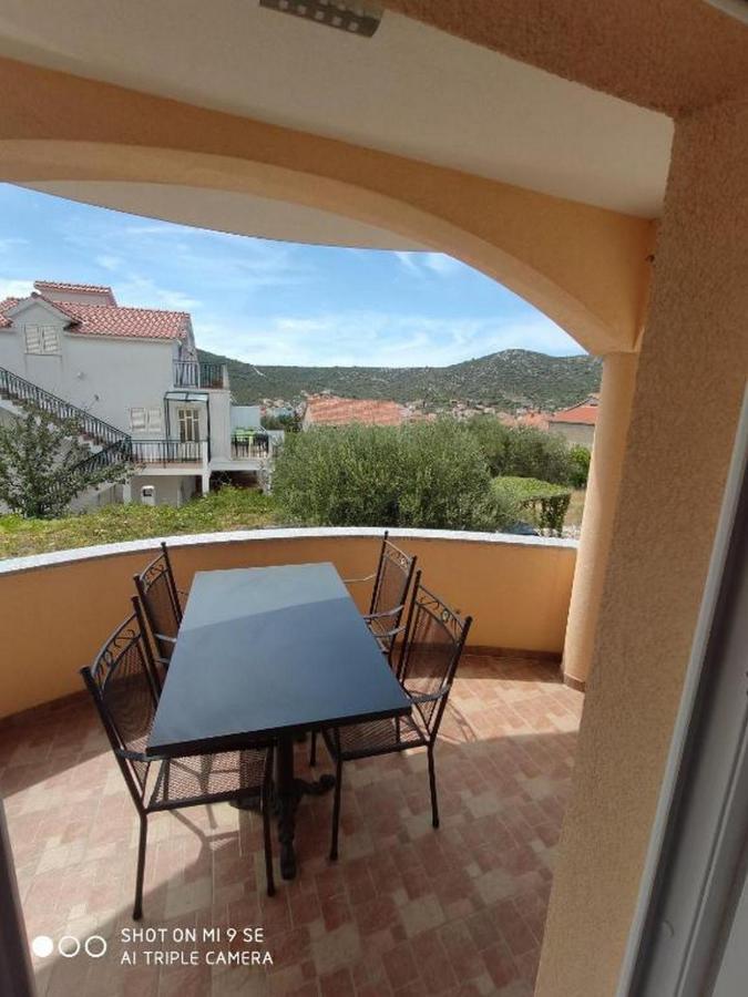 Apartments Vala Vinišće Εξωτερικό φωτογραφία