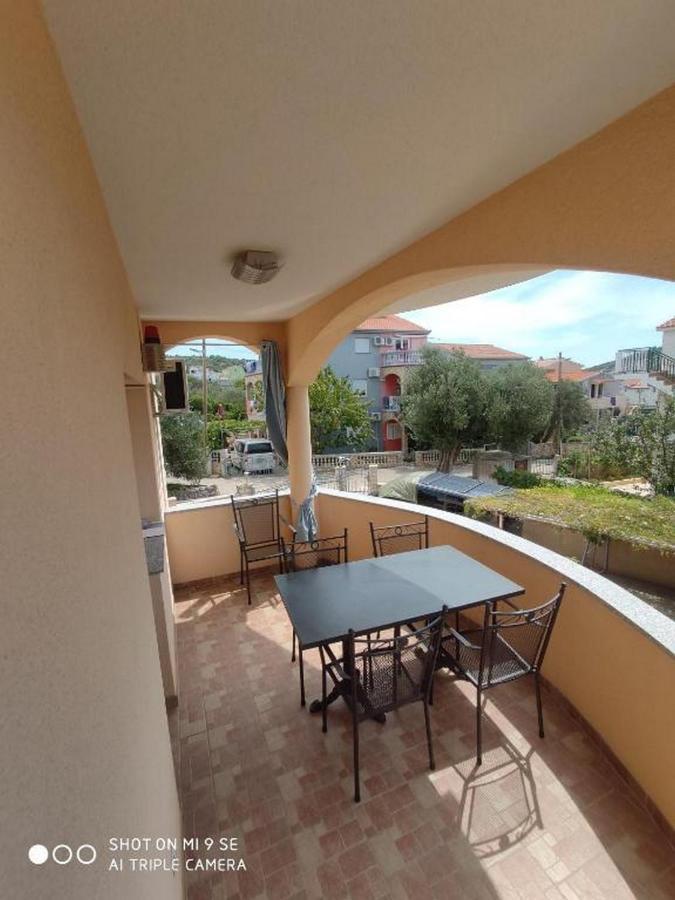 Apartments Vala Vinišće Εξωτερικό φωτογραφία
