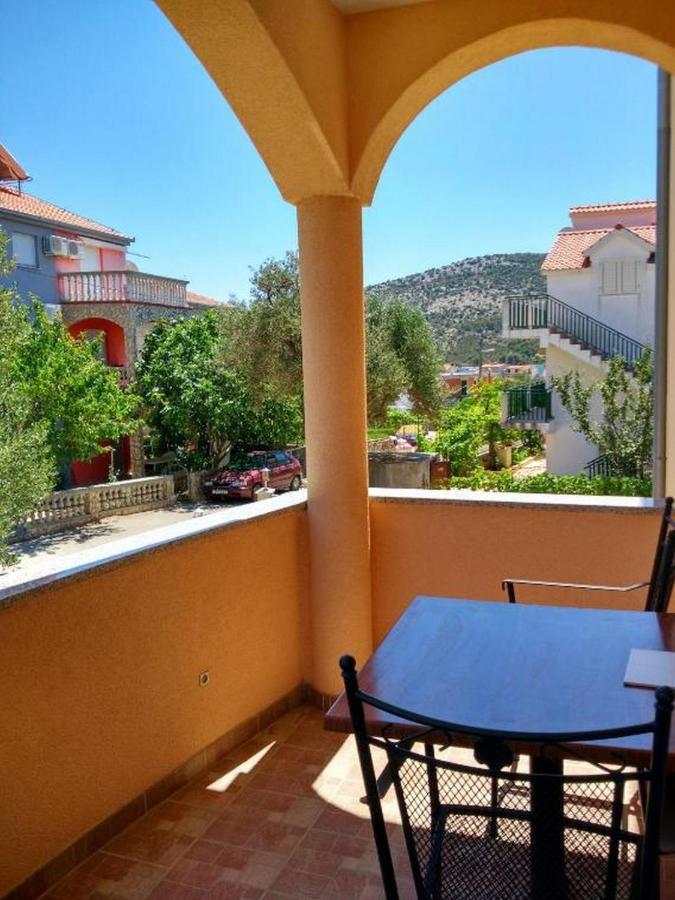 Apartments Vala Vinišće Εξωτερικό φωτογραφία